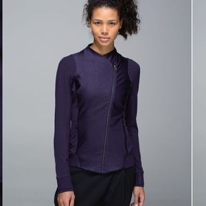 Lululemon Emerge Renewed Jacket Size 4 black grape